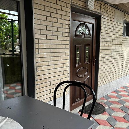 Гостевой дом HAPPY HOUSE Кутаиси Экстерьер фото