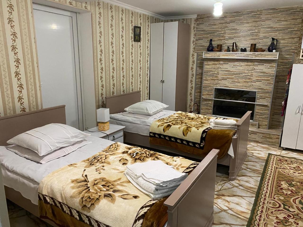 Гостевой дом HAPPY HOUSE Кутаиси Экстерьер фото